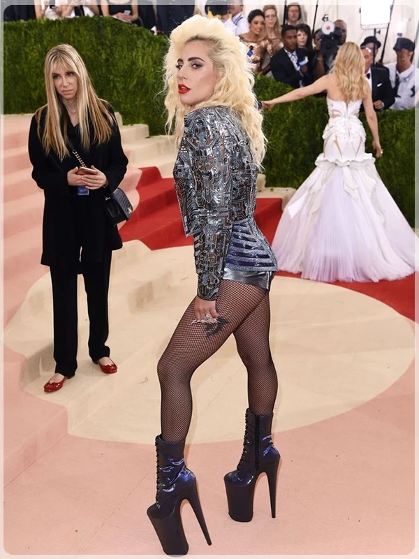 Met Gala 2017 Kırmızı Halı 7